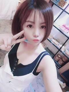 江宁短发气质妹小可