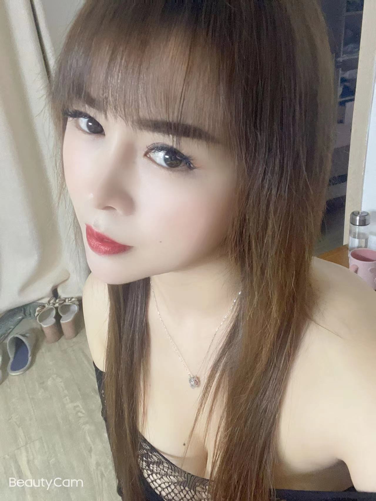 前大众浴室服务系妹子丽丽